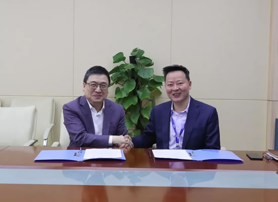 中加合作，走向国际化